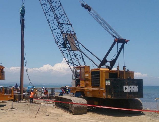 100 T Clark Lima Crawler Crane
